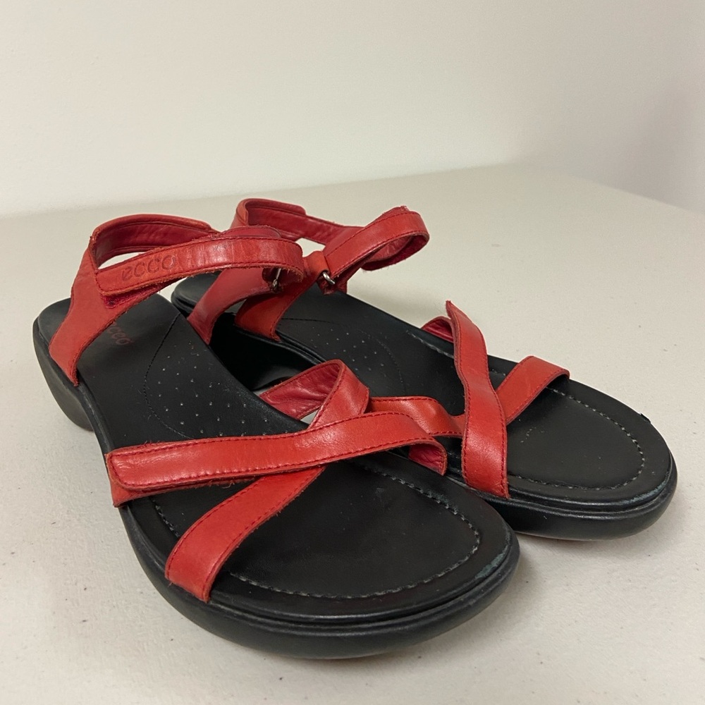 Ecco Women's Vibrant Red Sandals
